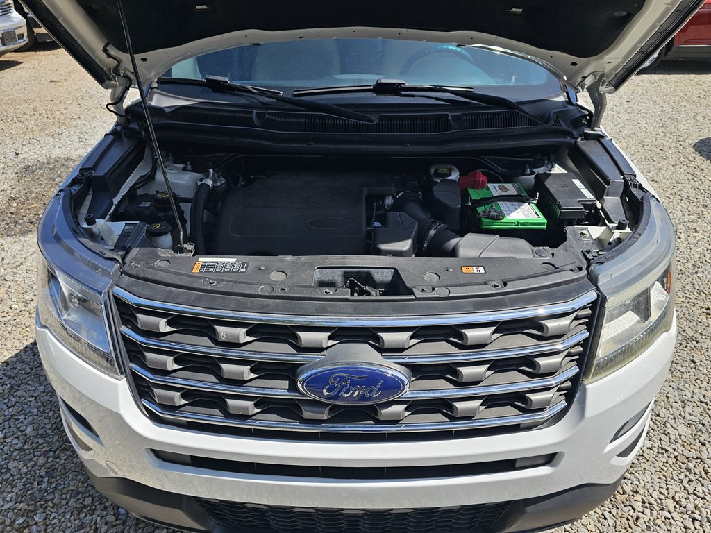 2017 Ford Explorer Image 30