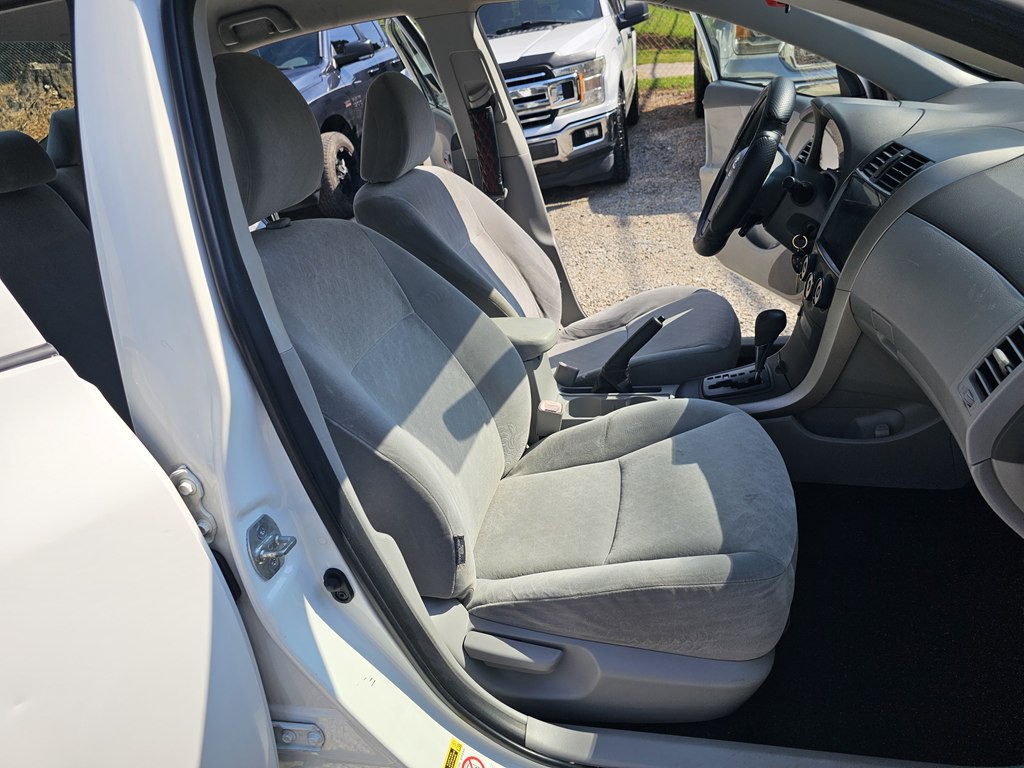 2009 Toyota Corolla Image 17