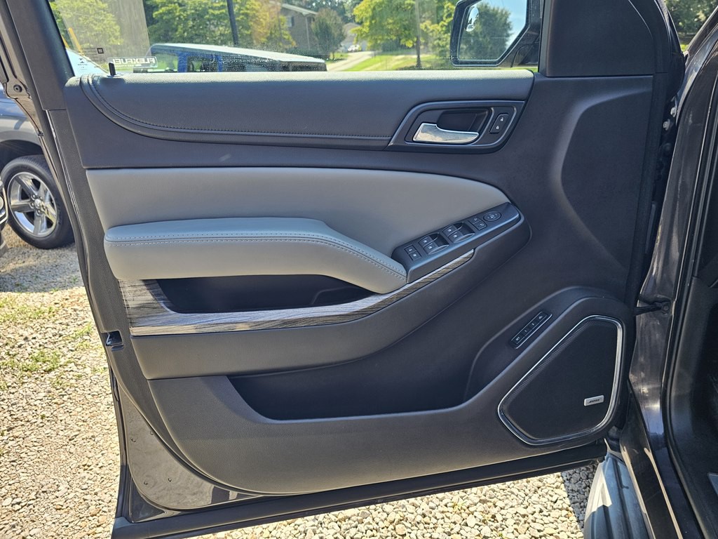 2017 Chevrolet Tahoe Image 12