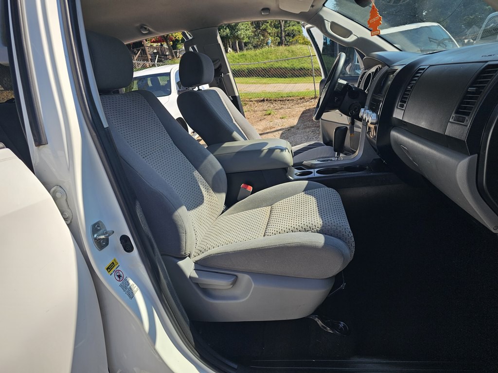 2013 Toyota Tundra Image 17