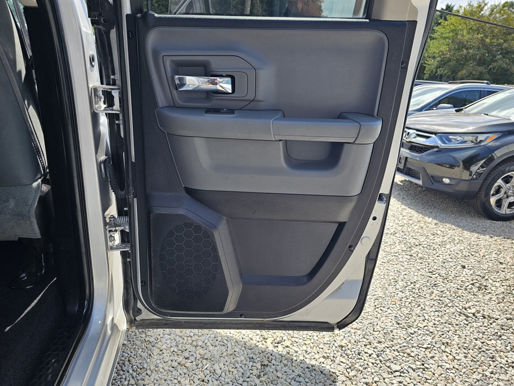 2016 RAM 1500 Image 16
