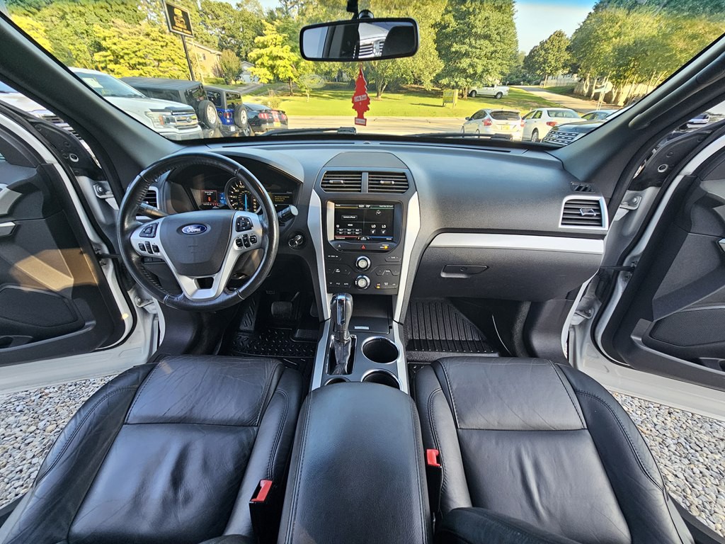 2014 Ford Explorer Image 22