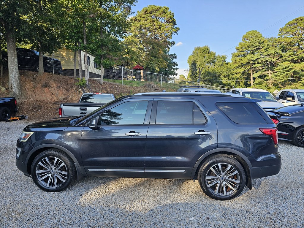 2017 Ford Explorer Image 2