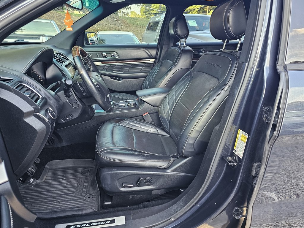 2017 Ford Explorer Image 11