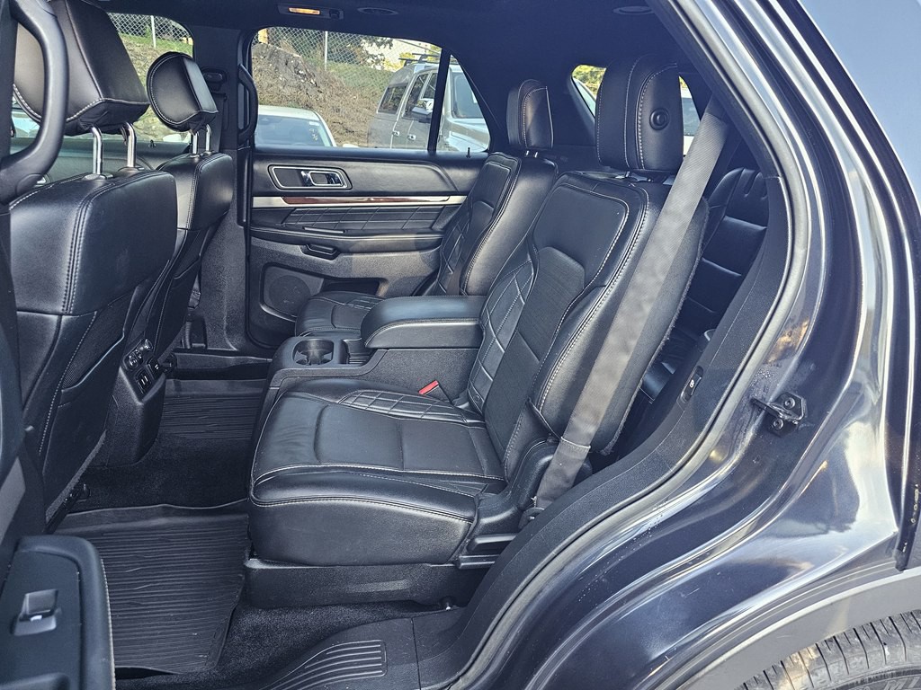2017 Ford Explorer Image 13