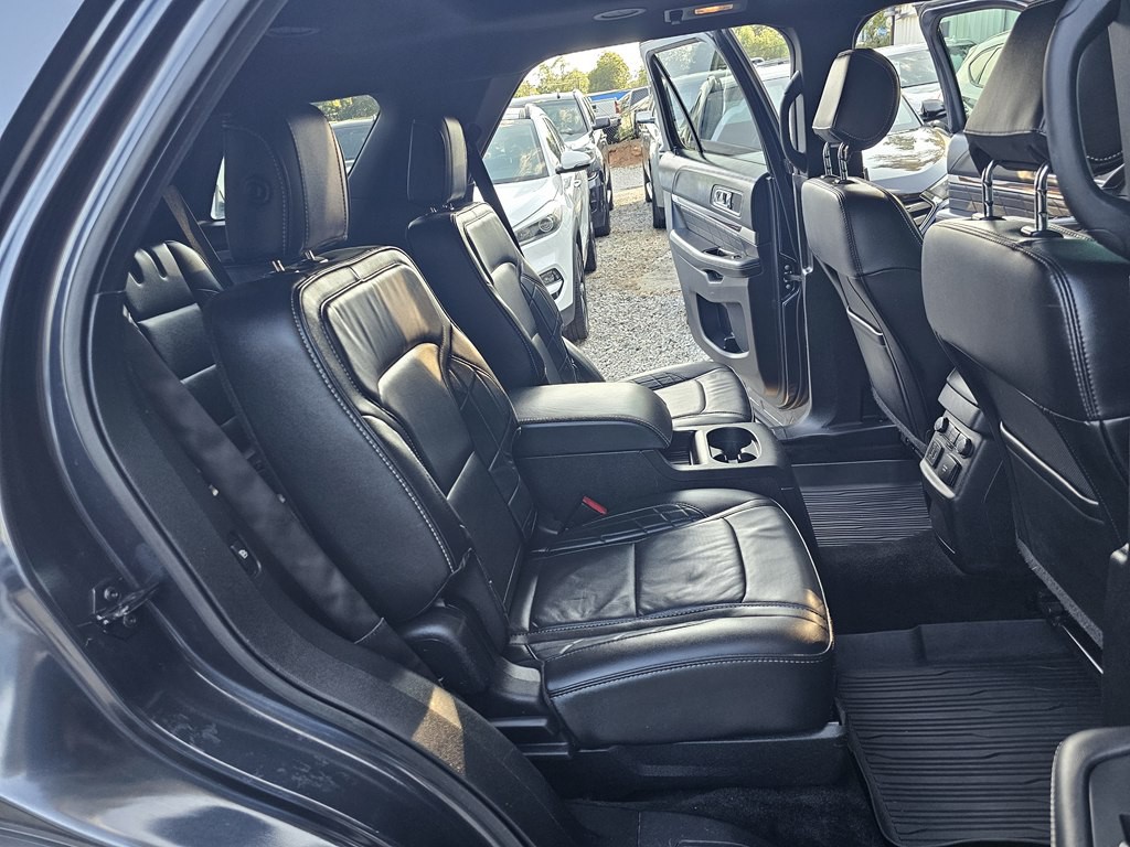 2017 Ford Explorer Image 15