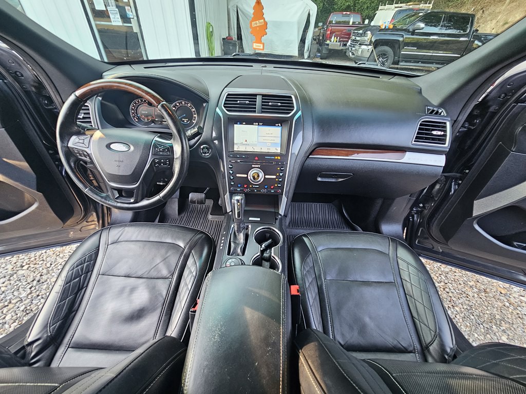 2017 Ford Explorer Image 23