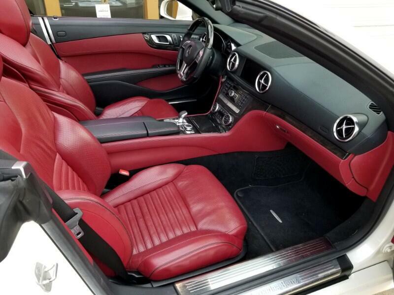 2013 Mercedes-Benz SL-Class Image 15