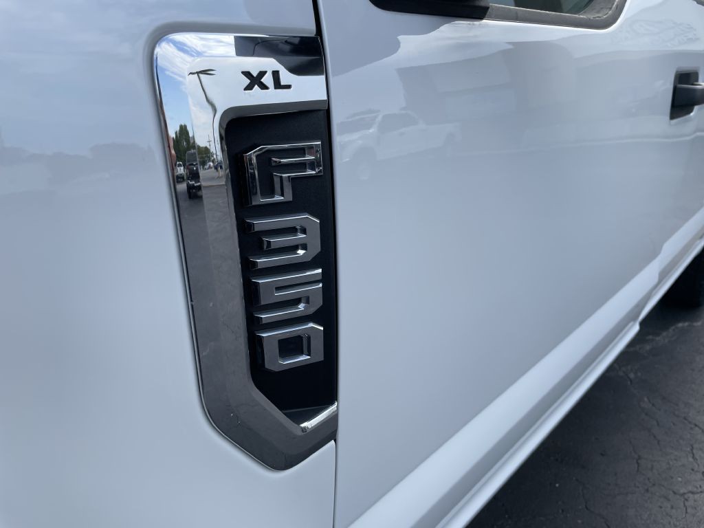 2020 Ford F-350 Image 32