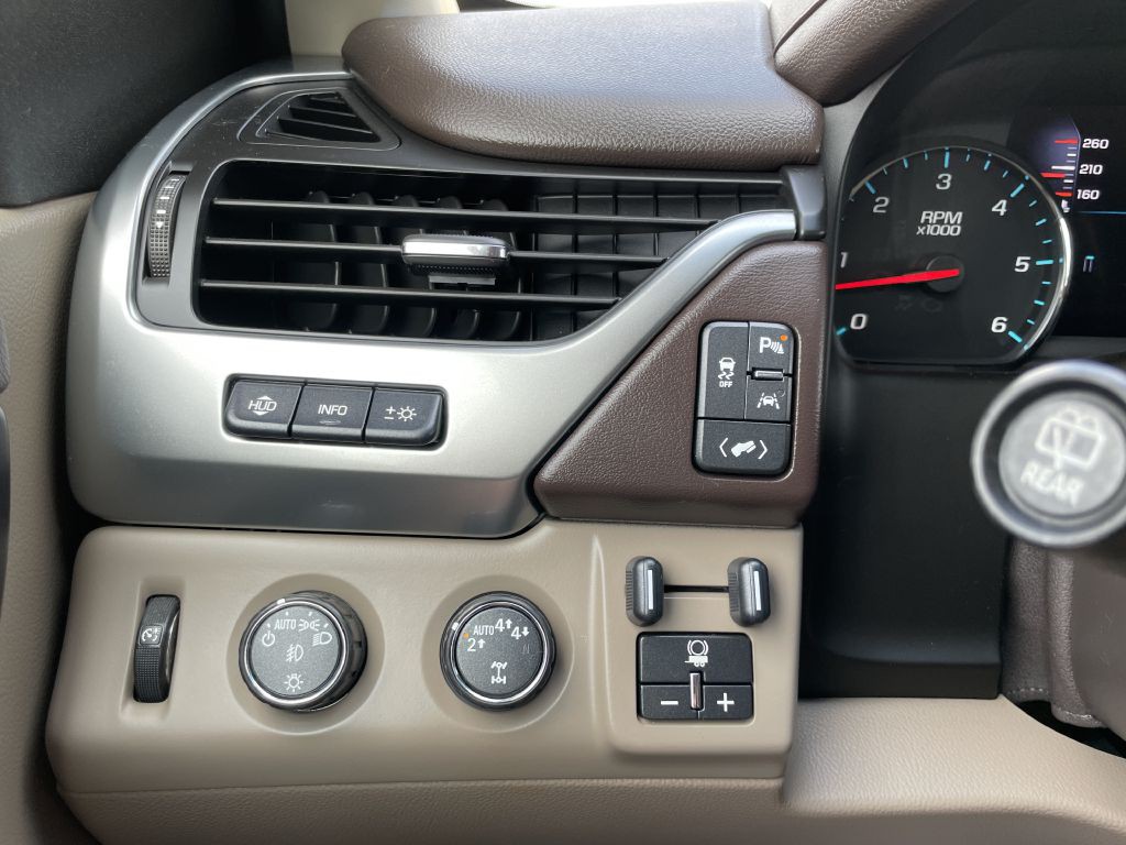 2017 Chevrolet Tahoe Image 28
