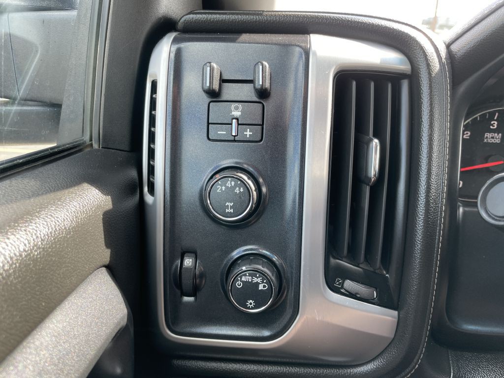 2015 GMC Sierra Image 24