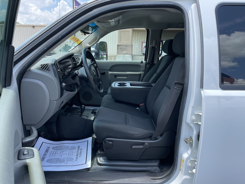2011 Chevrolet Silverado 1500 Image 11