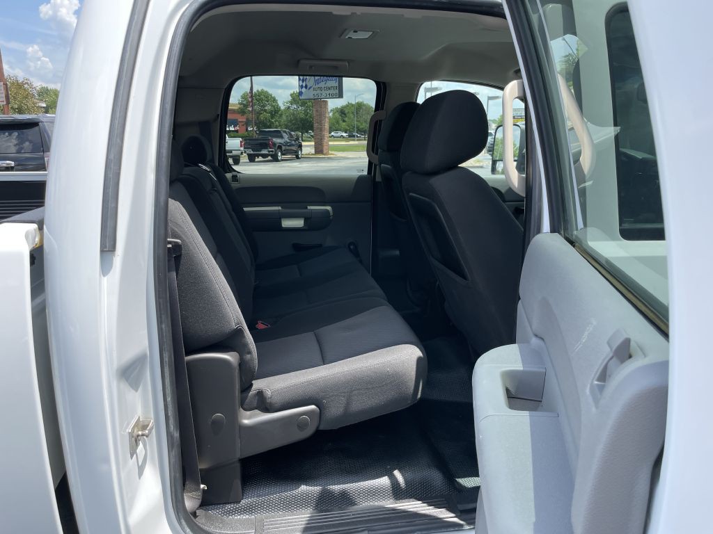 2011 Chevrolet Silverado 1500 Image 16