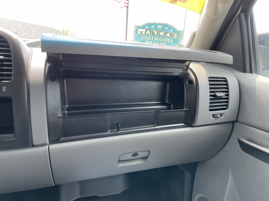 2011 Chevrolet Silverado 1500 Image 24