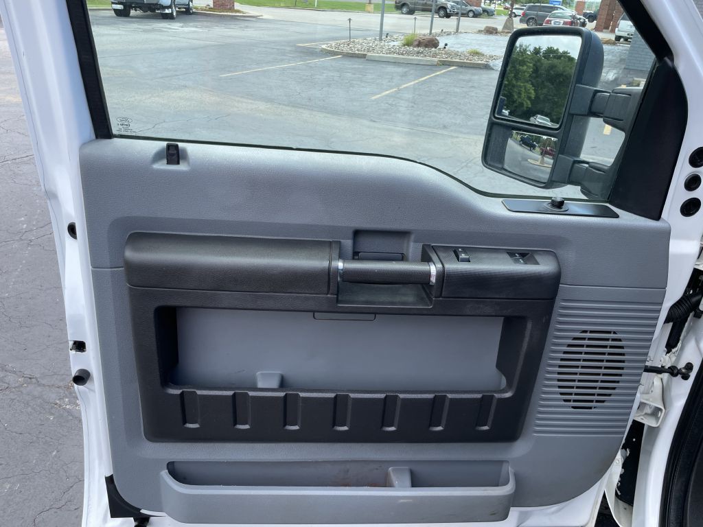 2015 Ford F-250 Image 9