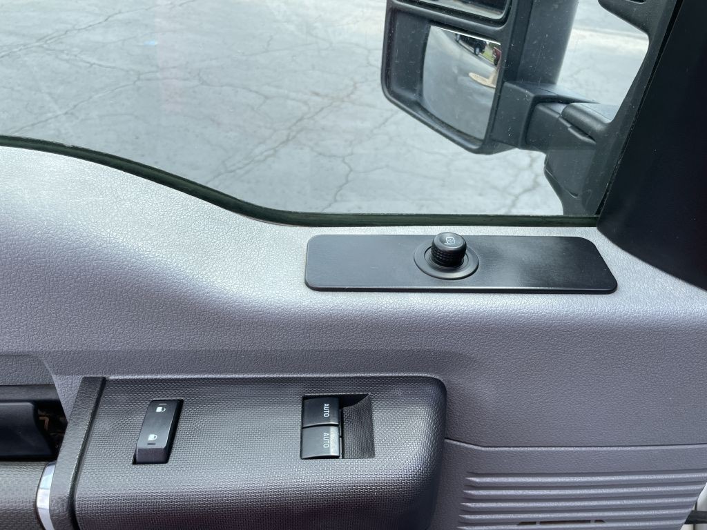 2015 Ford F-250 Image 10