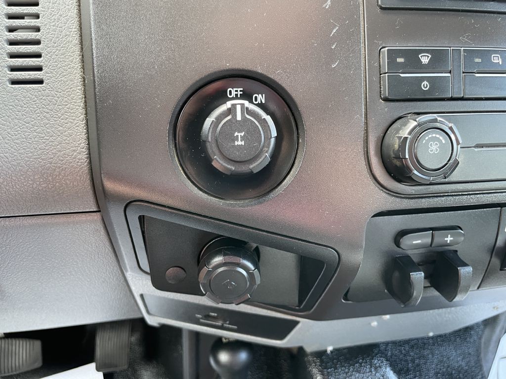 2015 Ford F-250 Image 16