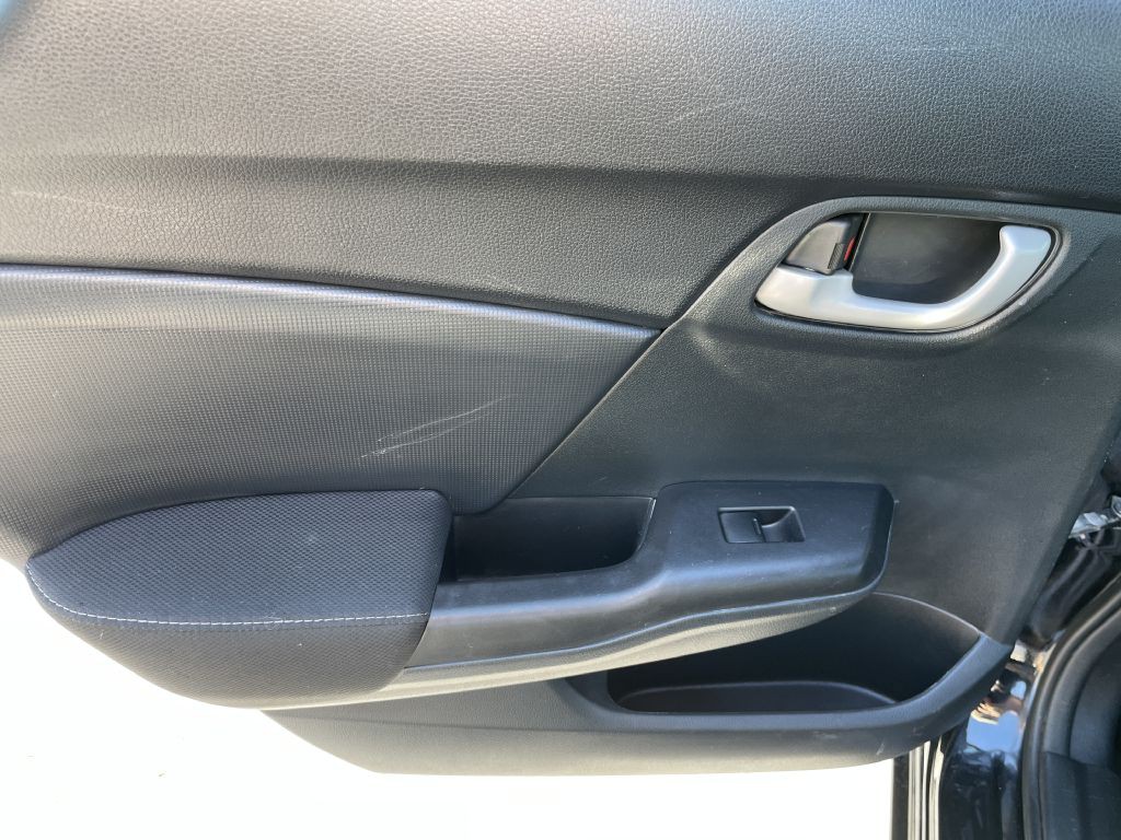 2015 Honda Civic Image 19