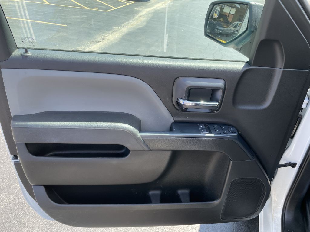 2018 Chevrolet Silverado 1500 Image 9