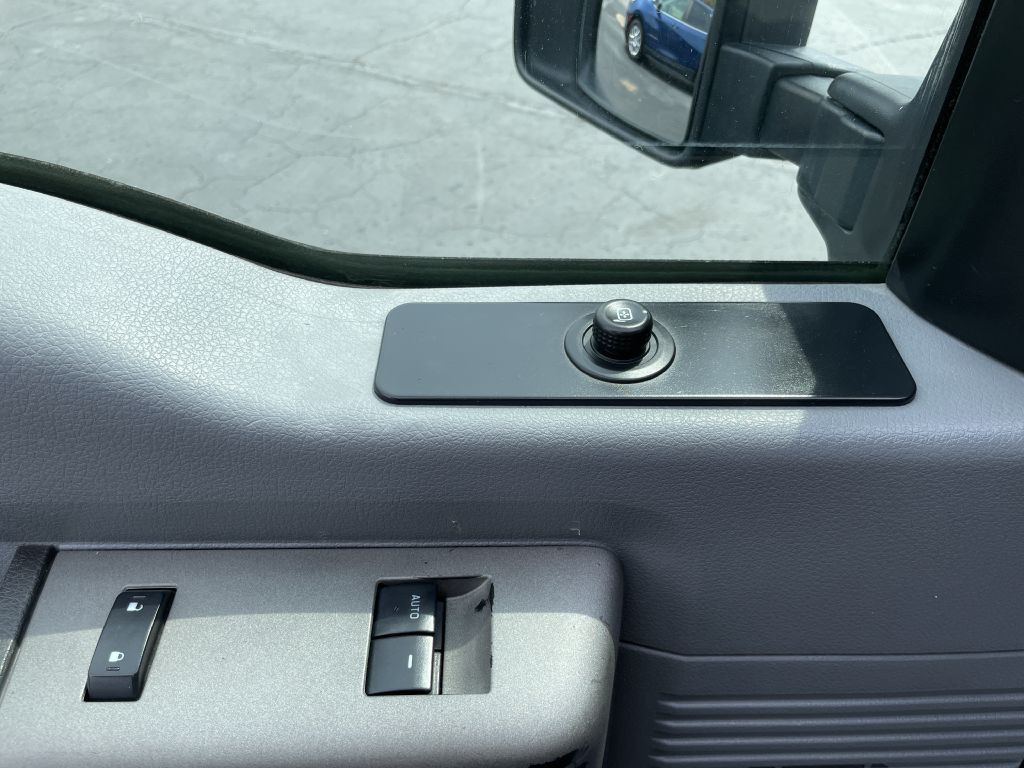 2012 Ford F-350 Image 9