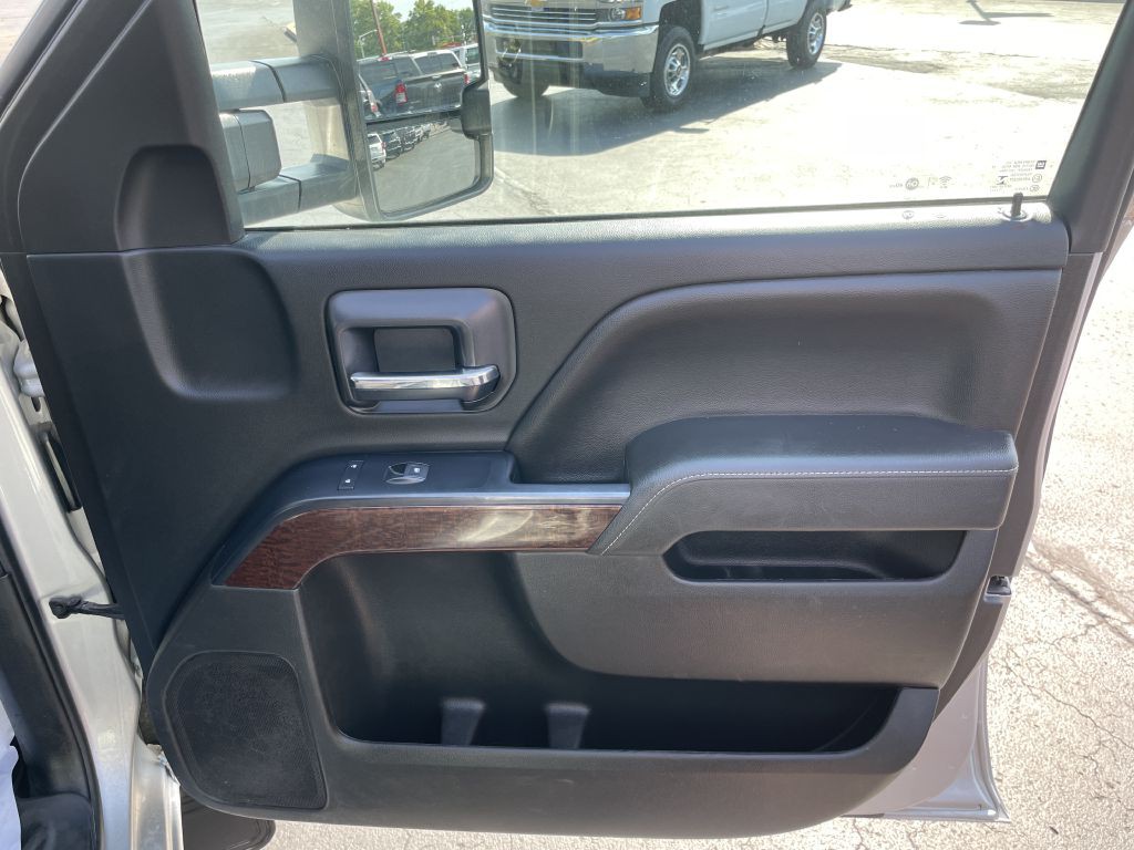 2018 GMC Sierra Image 10