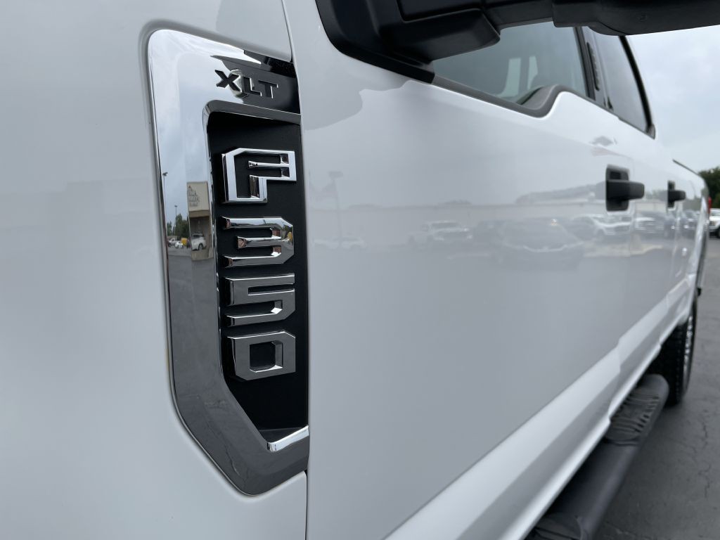 2019 Ford F-350 Image 32