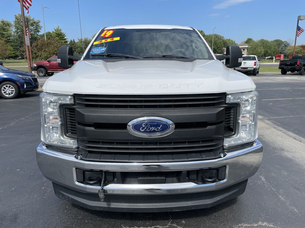 2019 Ford F-250 Image 2