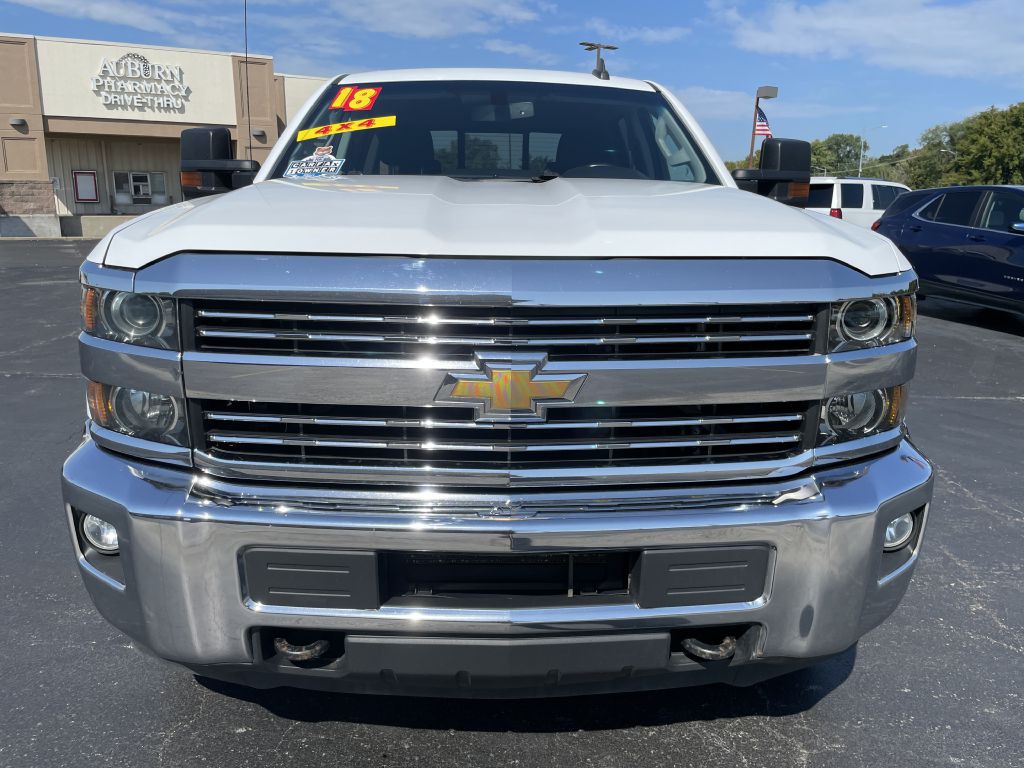2018 Chevrolet Silverado 1500 Image 2
