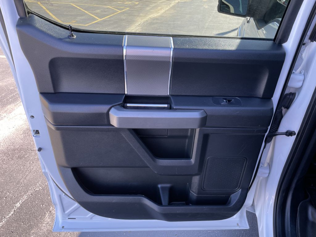 2016 Ford F-150 Image 17