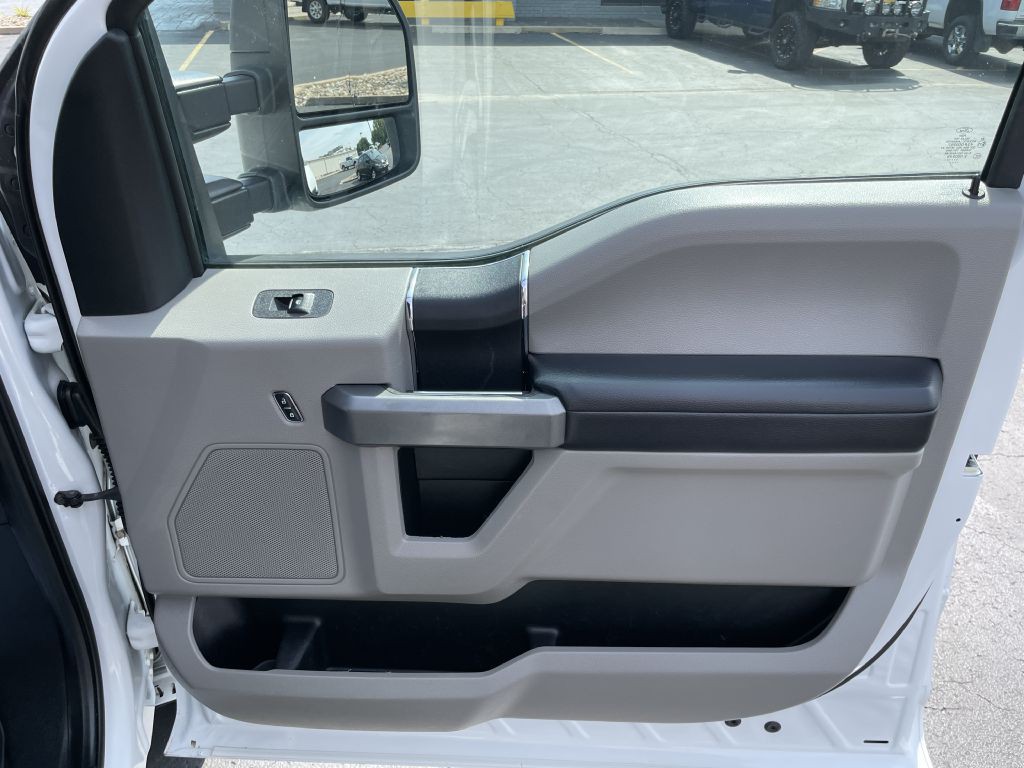 2017 Ford F-350 Image 12