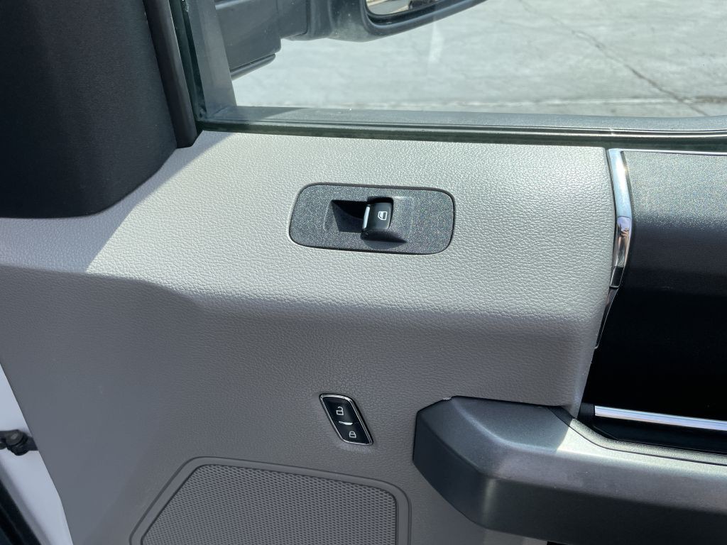 2017 Ford F-350 Image 13