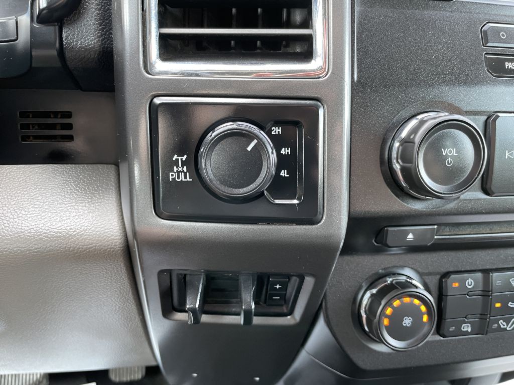 2017 Ford F-350 Image 20