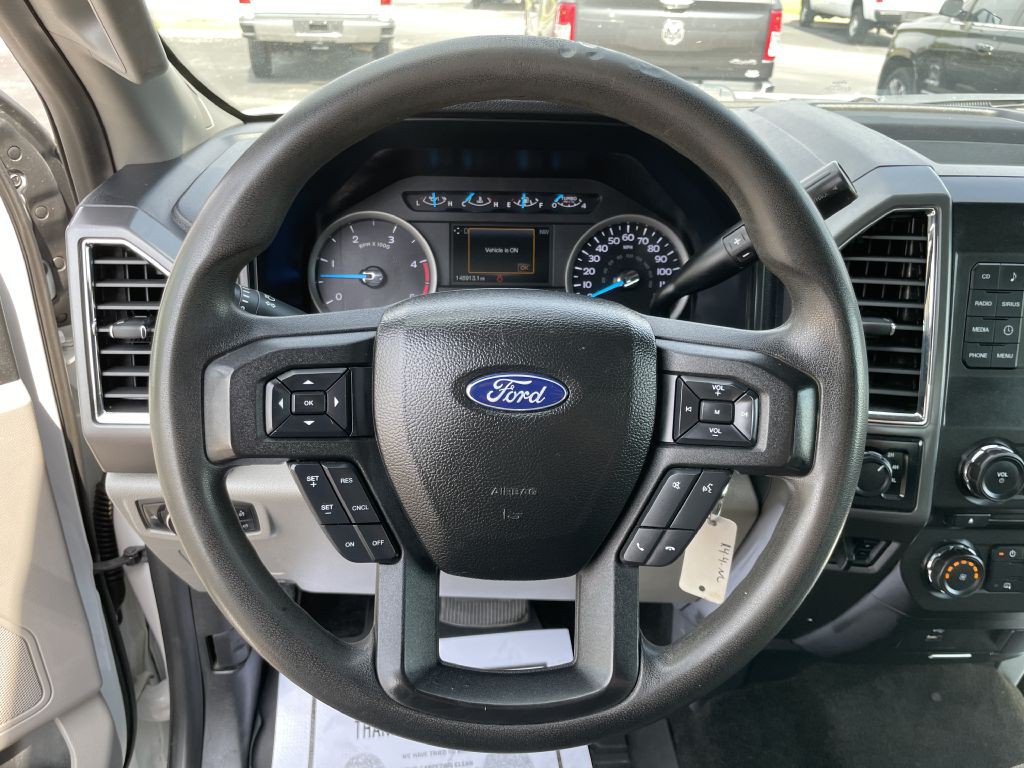 2017 Ford F-350 Image 28