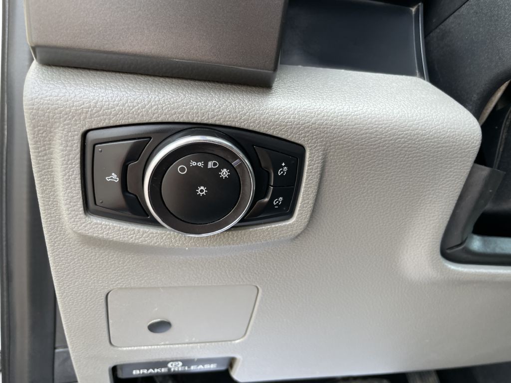 2017 Ford F-350 Image 29