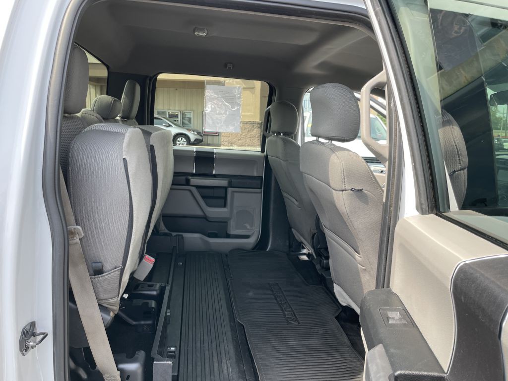 2017 Ford F-350 Image 31