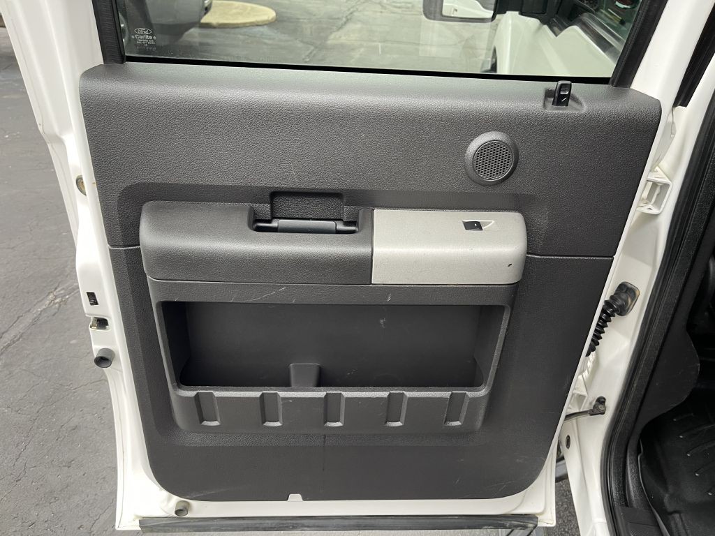 2015 Ford F-350 Image 17