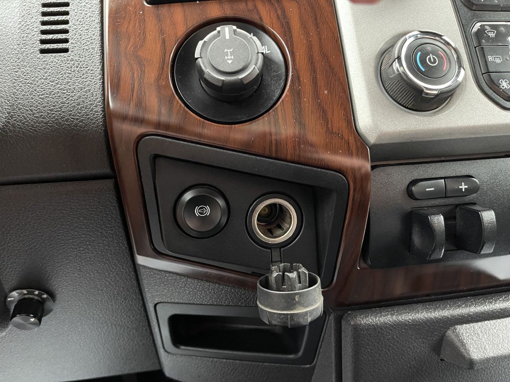 2015 Ford F-350 Image 21