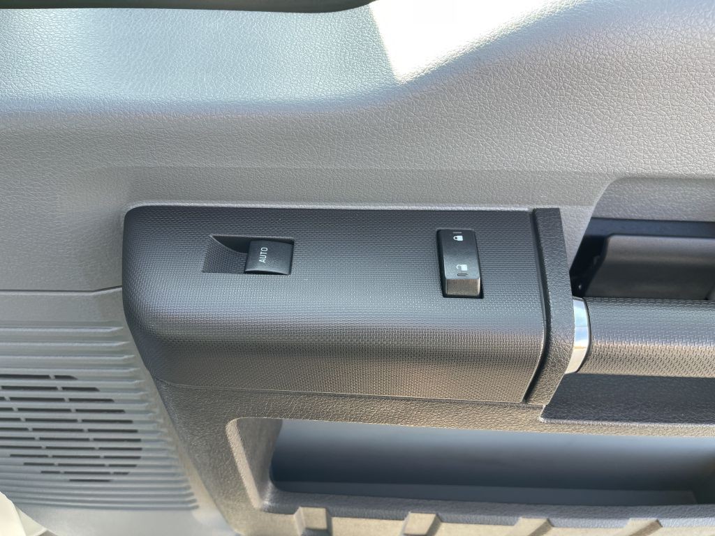 2013 Ford F-250 Image 13