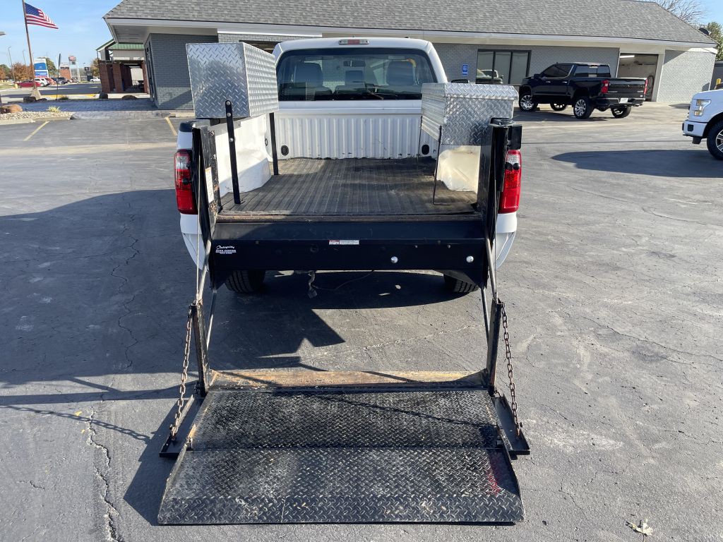 2013 Ford F-250 Image 32