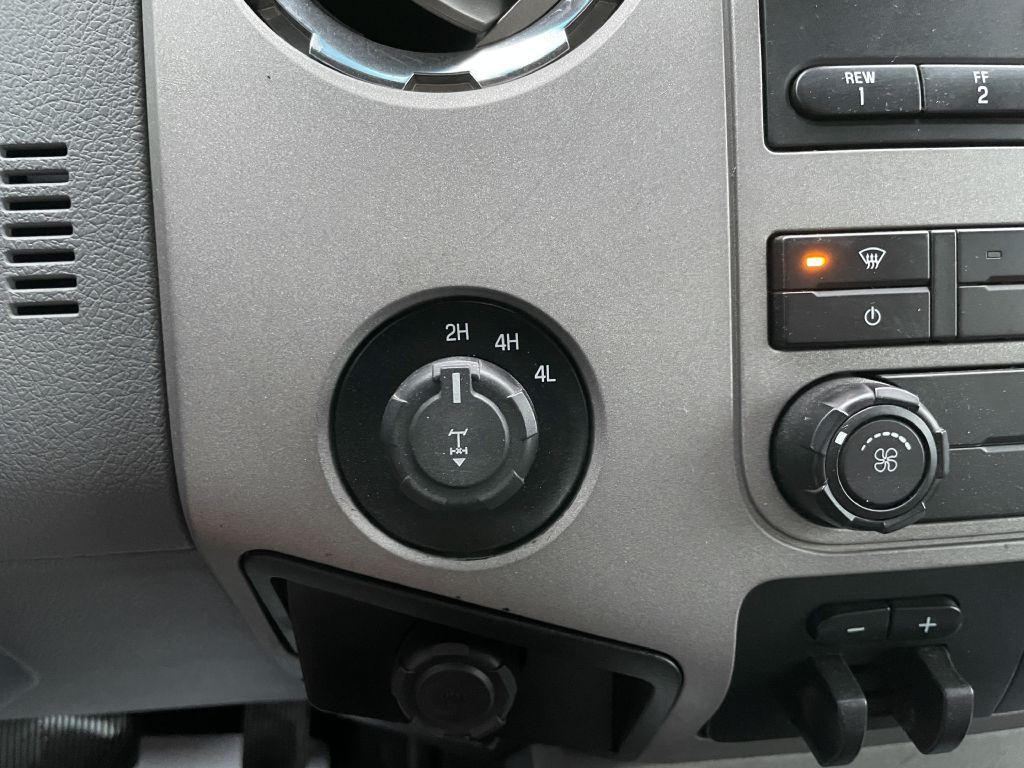 2013 Ford F-350 Image 19