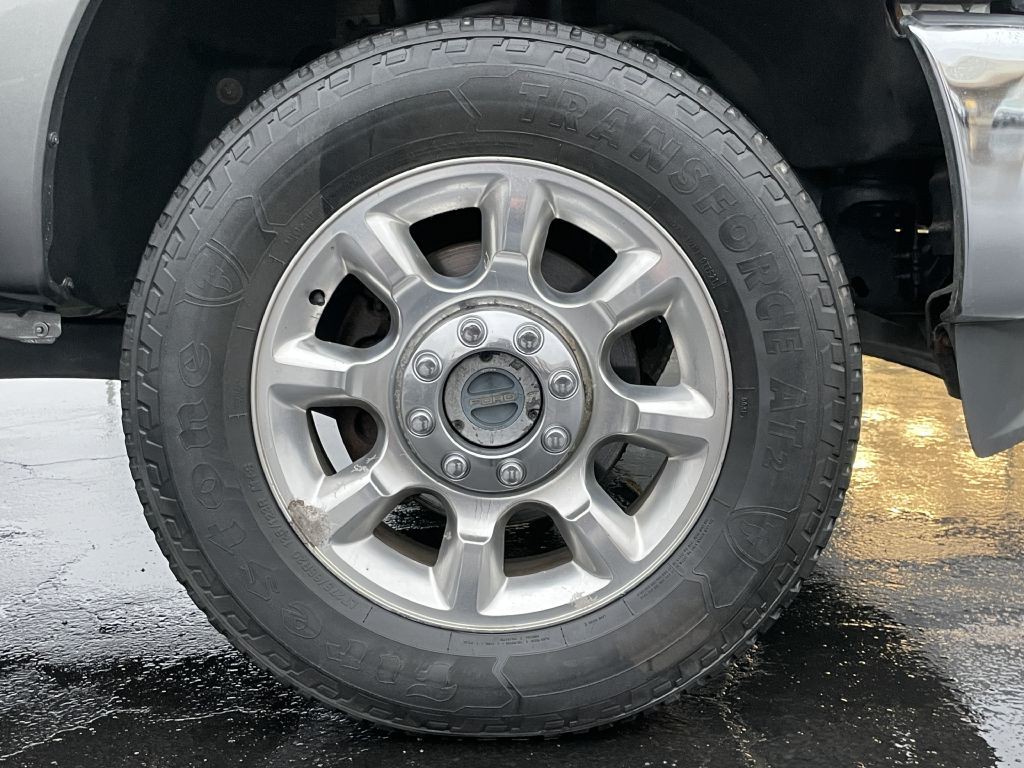 2013 Ford F-350 Image 30