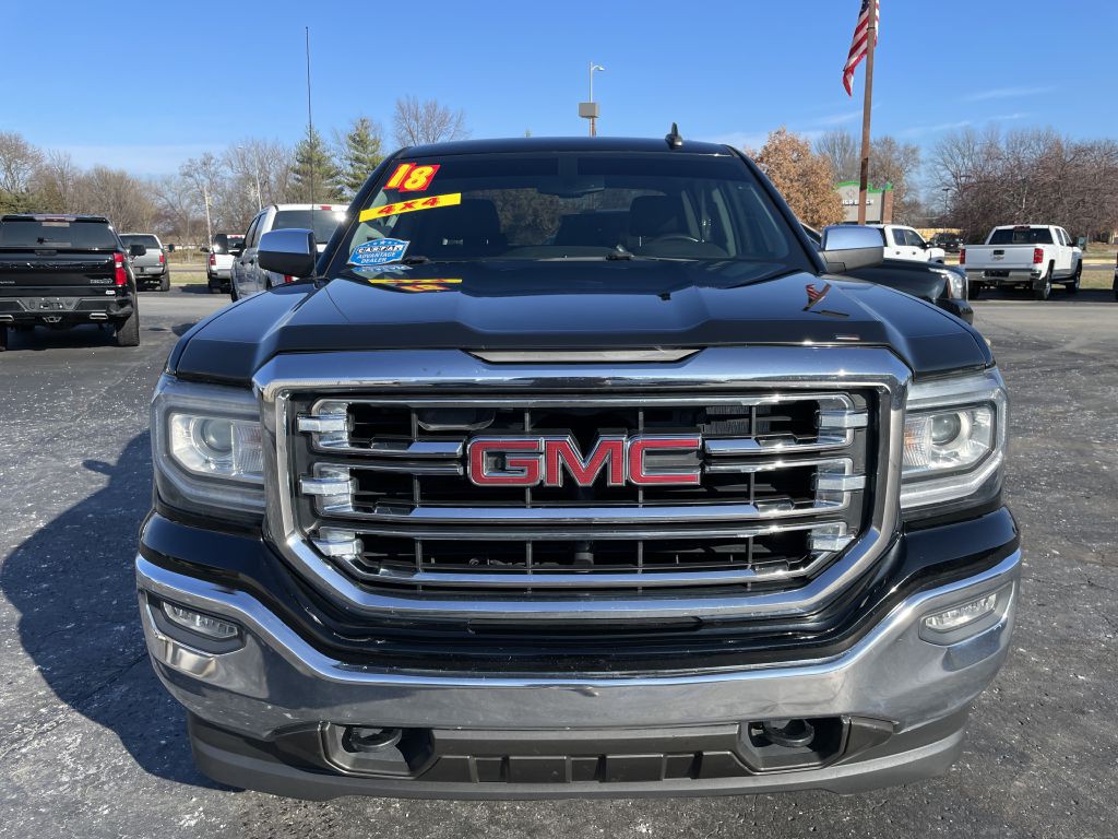 2018 GMC Sierra Image 2