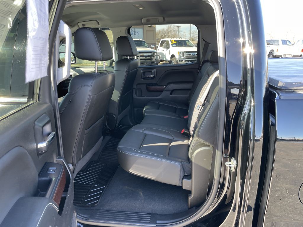 2018 GMC Sierra Image 17