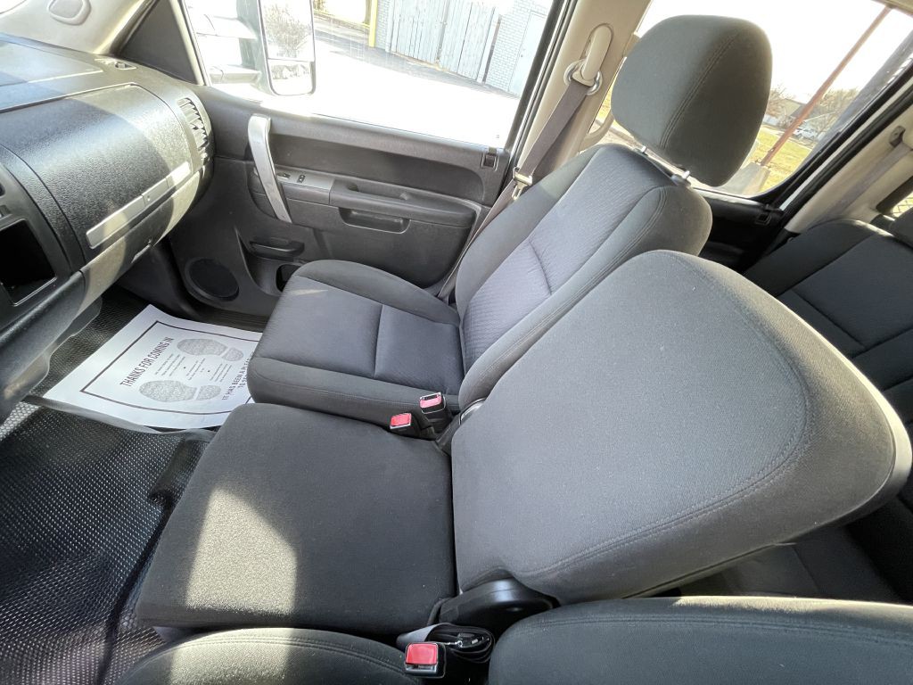 2011 GMC Sierra Image 21