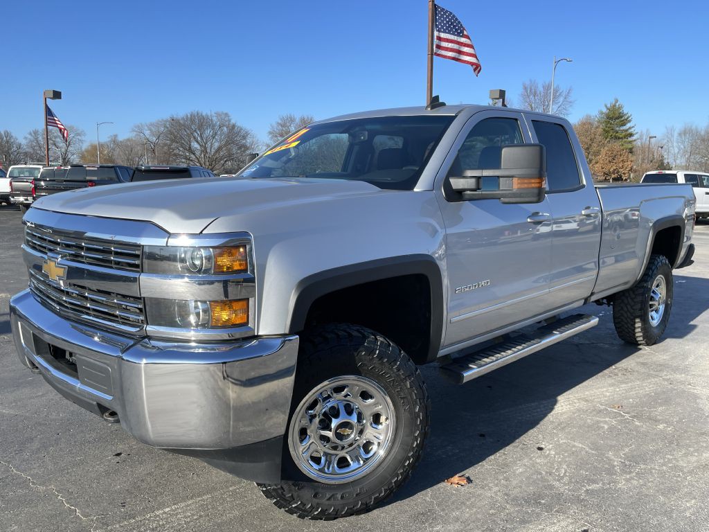 2017 Chevrolet Silverado 1500 Image 3
