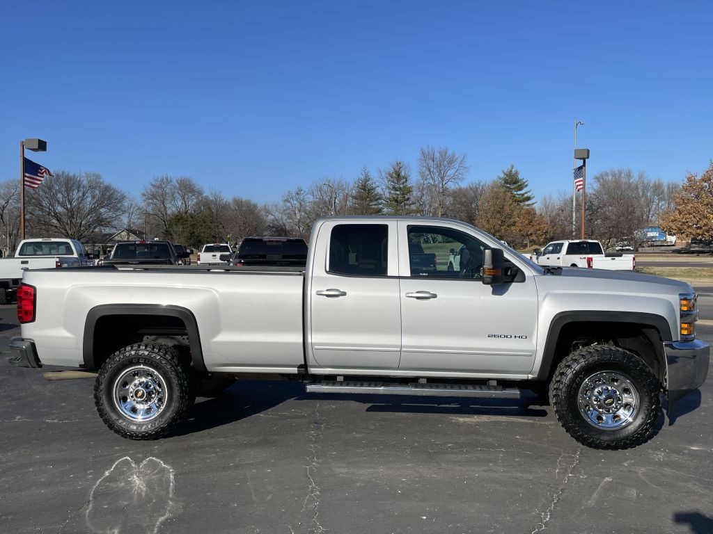 2017 Chevrolet Silverado 1500 Image 8