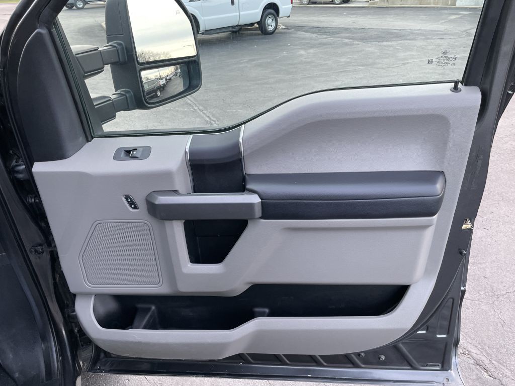 2017 Ford F-250 Image 12
