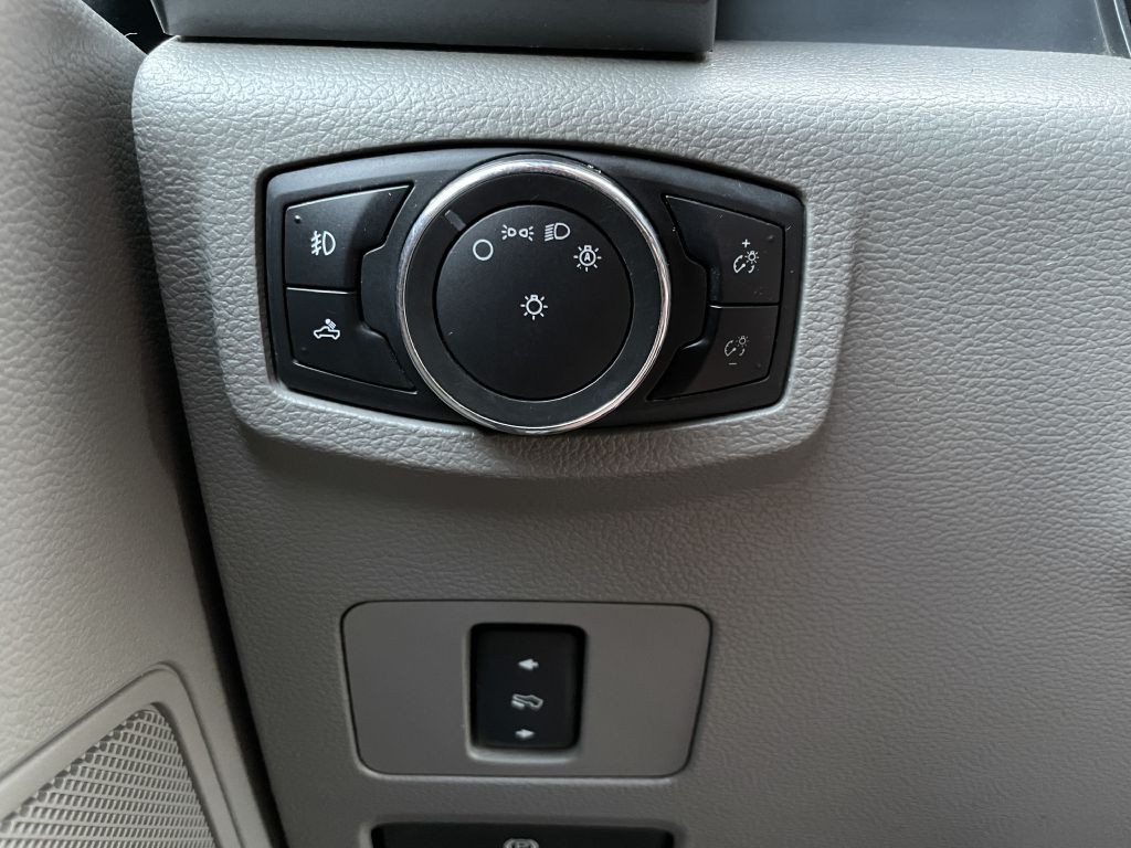 2017 Ford F-250 Image 25