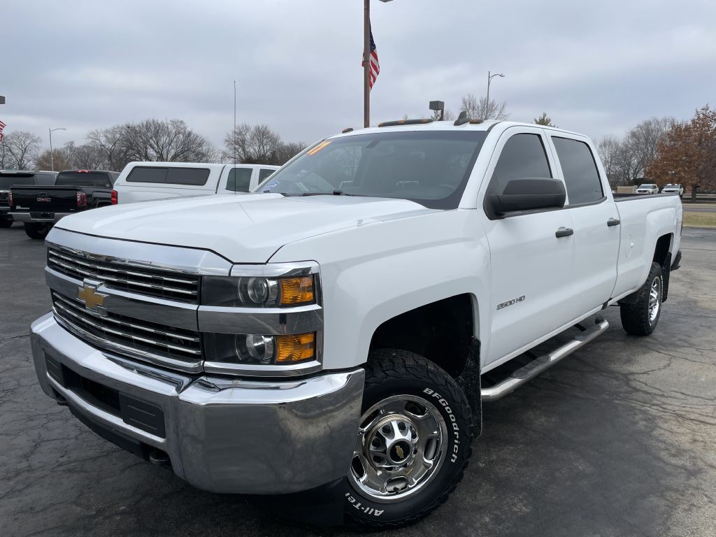 2017 Chevrolet Silverado 1500 Image 3