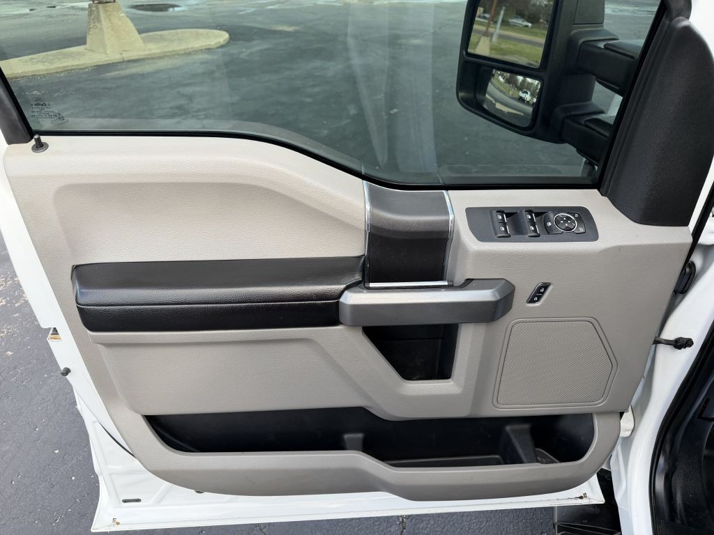 2016 Ford F-150 Image 9